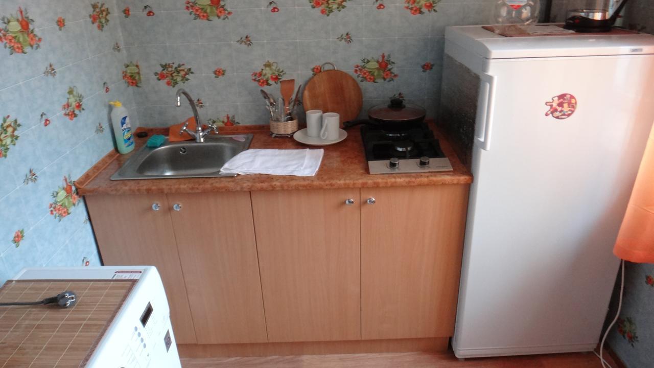 Apartment Near The Central Railway Station Kiev Bagian luar foto